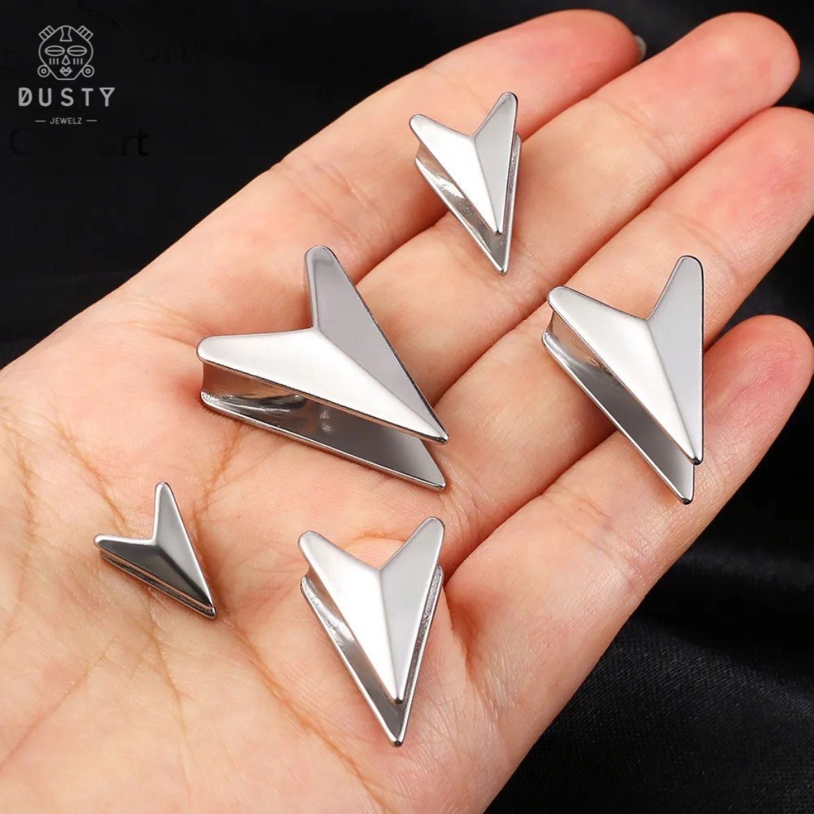 Triangle Saddle Plugs | Arrow Head Spreaders - DustyJewelz