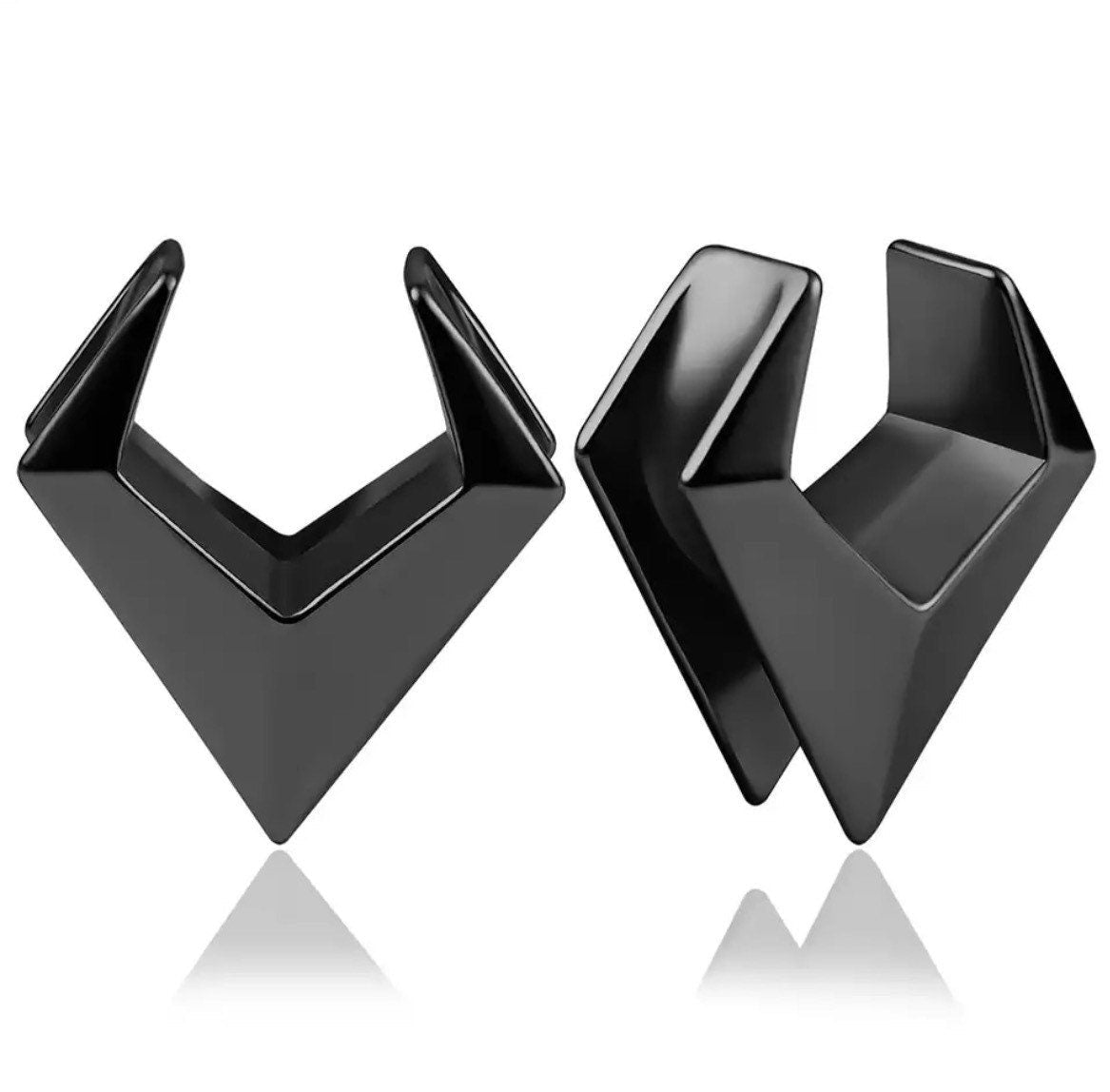 Triangle Saddle Plugs | Spreader - DustyJewelz