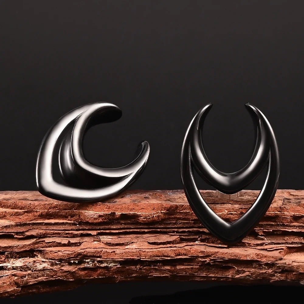 Triangle Saddle Plugs | Spreaders | Hollow Out Tunnels - DustyJewelz