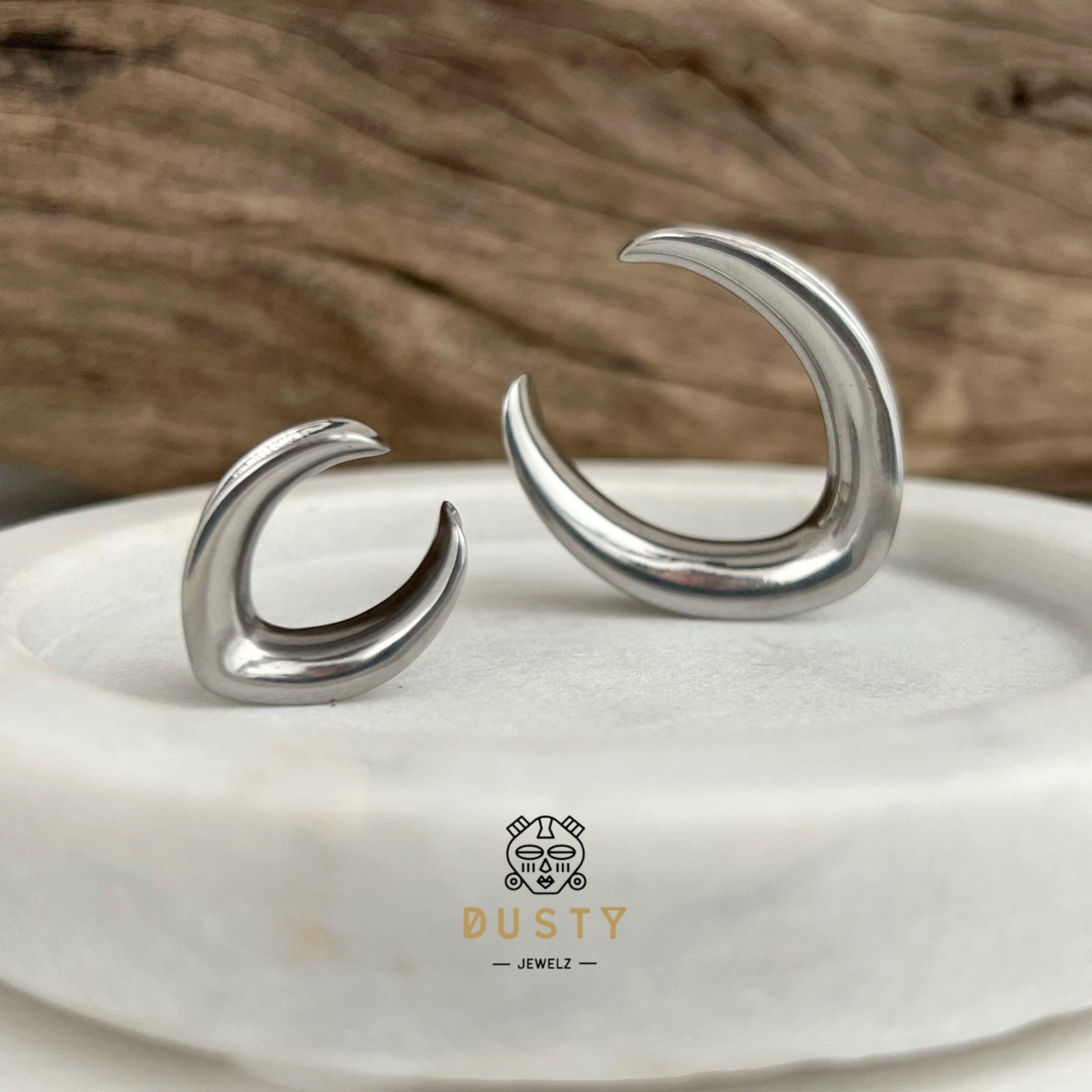 V- Shaped Saddle Spreader | Plattform Hangers - DustyJewelz