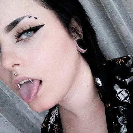 Vampire Fangs | Dracula Smiley Teeth Frenulum Lip Piercing - DustyJewelz