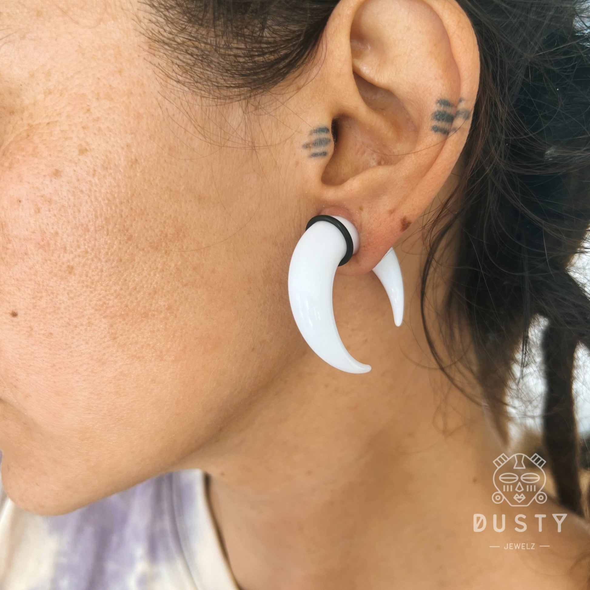 White Buffalo Horn Septum Pincher | Acrylic Crescent Tapers - DustyJewelz