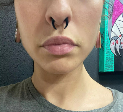 Bull Taper Septum Pincher | Acrylic Crescent Tapers