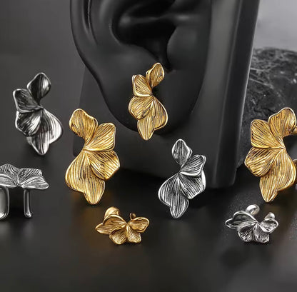 Flower Petal Saddle Ear Plugs – Stainless Steel