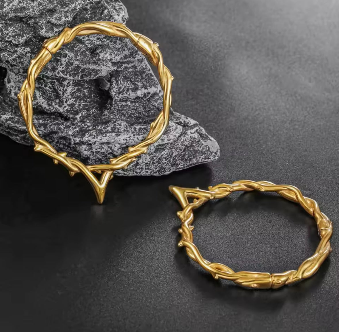 Thorn Vine Hoop Ear Weights