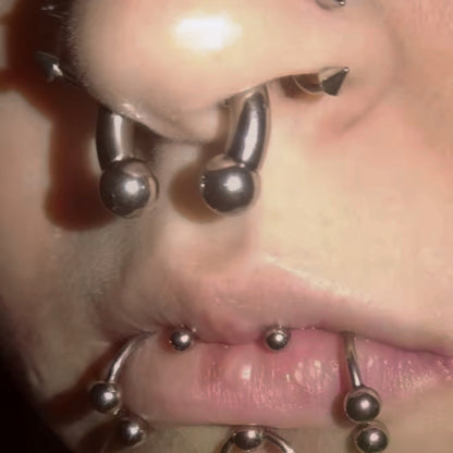 Chunky Faux Septum Ring – 16G Stretched Illusion Look
