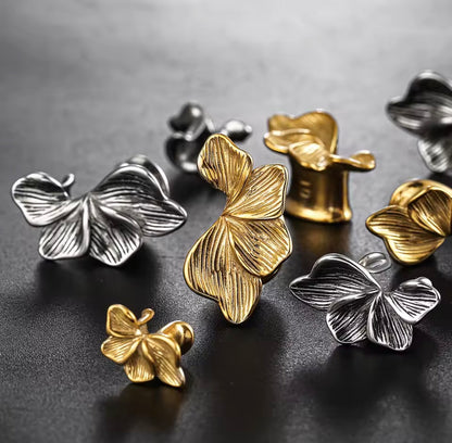 Flower Petal Saddle Ear Plugs – Stainless Steel