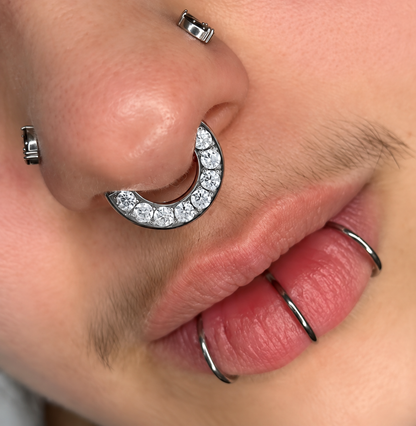 CZ Hinged Segment Ring – Chunky Septum & Stretched Piercing Clicker