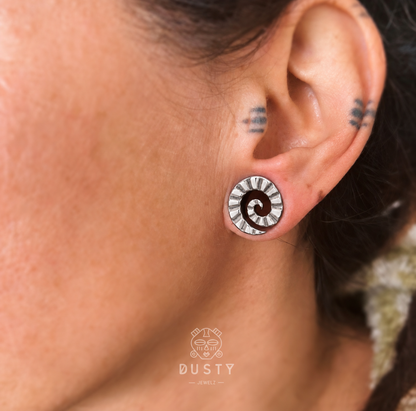Reversible Carved Spiral Ear Plugs | 8–16 mm