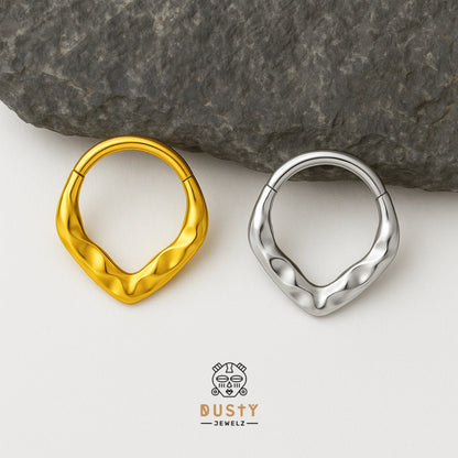 Hammered V Septum Ring | Stainless Steel Clicker
