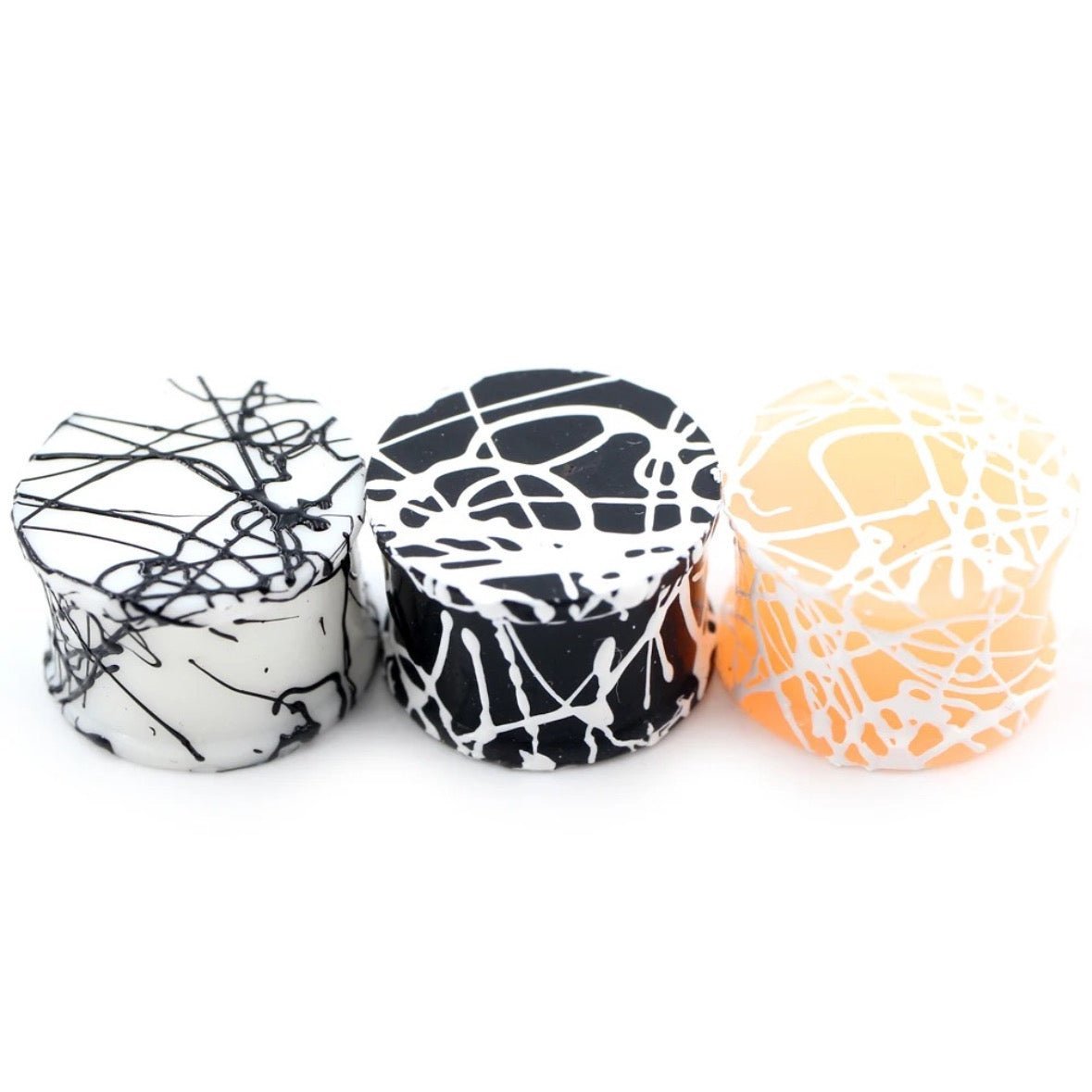 Extra Big Silicone Plugs | Double Flare | Splatter Paint | BLACK & WHITE - DustyJewelz