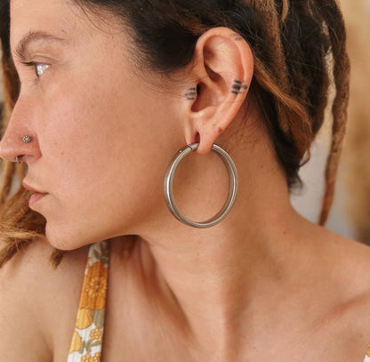 Flat Hoop Ear Weights | Magnetic Lobe Hangers