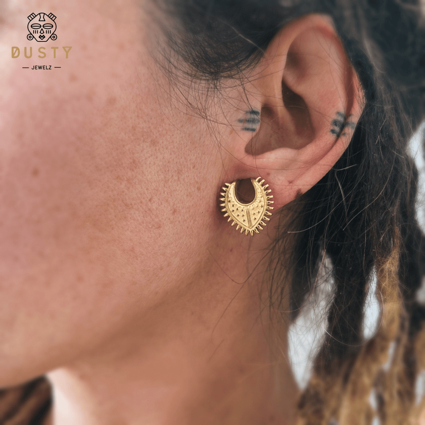 Mexican Teardrop Saddle Plugs | Lobe Hanger