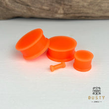 Load image into Gallery viewer, Orange Silicone Plugs | Double Flare - DustyJewelz
