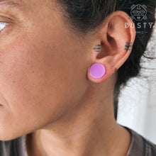 Load image into Gallery viewer, Purple Silicone Plugs | Double Flare - DustyJewelz

