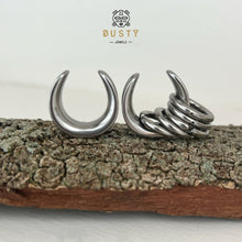 Load image into Gallery viewer, Saddle And Ring Stack Set | Steel Saddles With Dangle Rings - DustyJewelz
