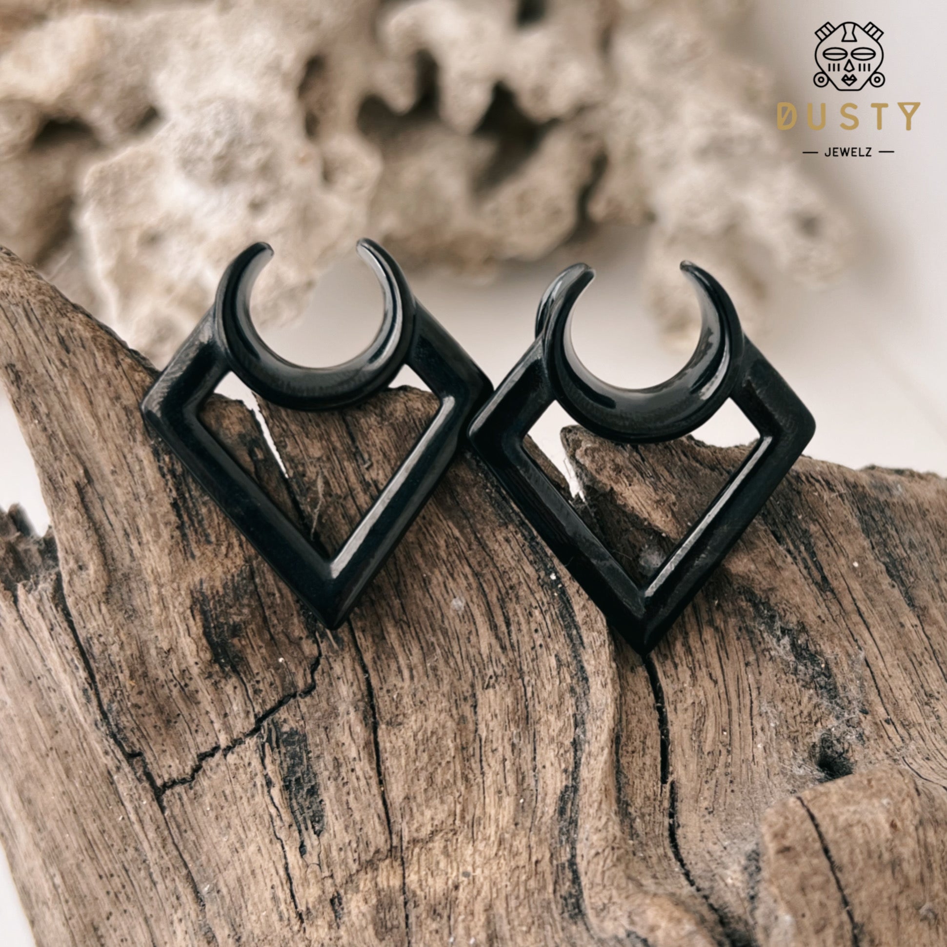 Triangle Saddle Plugs | Spreaders | Hollow Out Tunnels - DustyJewelz