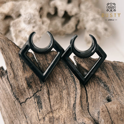 Triangle Saddle Plugs | Spreaders | Hollow Out Tunnels - DustyJewelz