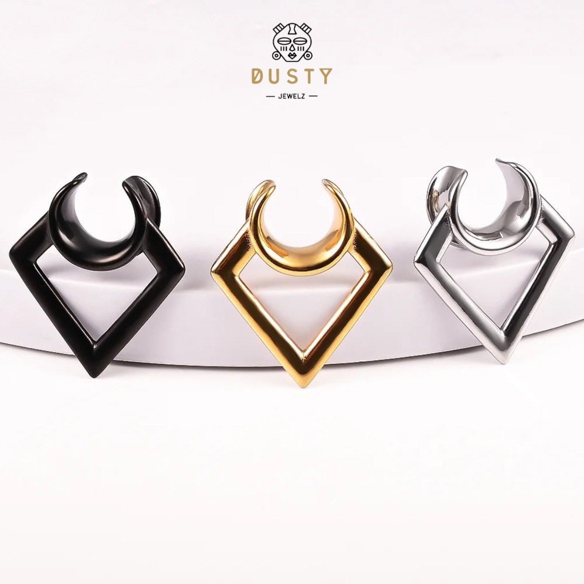 Triangle Saddle Plugs | Spreaders | Hollow Out Tunnels - DustyJewelz